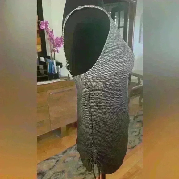 TYR Women’s Size 8 Swim DRESS ONE PIECE- Drawstring Sides — NWOT - Picture 2 of 9